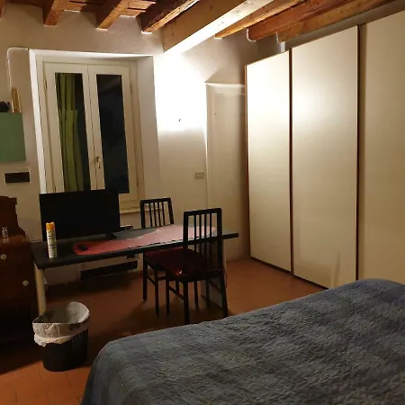 La Casa Di Daniele Гостьовий будинок 2*