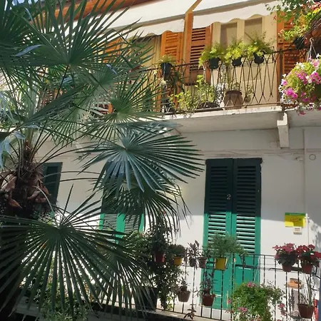 Гостьовий будинок La Casa Di Daniele 2*